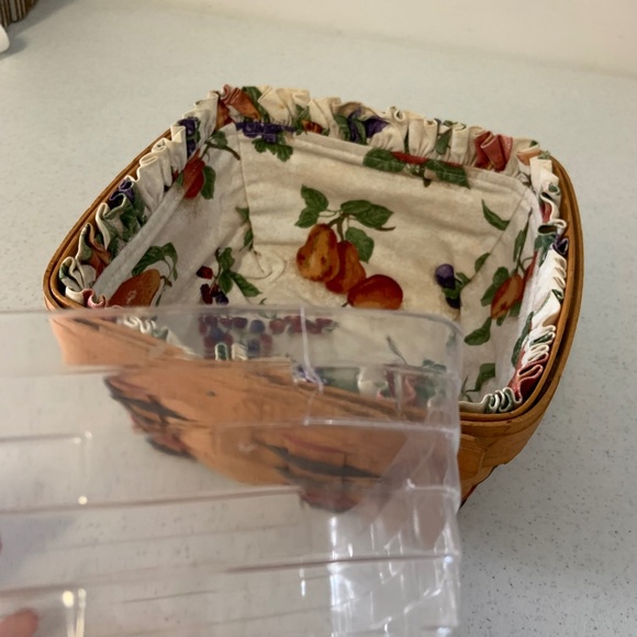 Vintage Longaberger Fruit Print Fabric Lined 9" Squared Basket - Picture 6 of 13